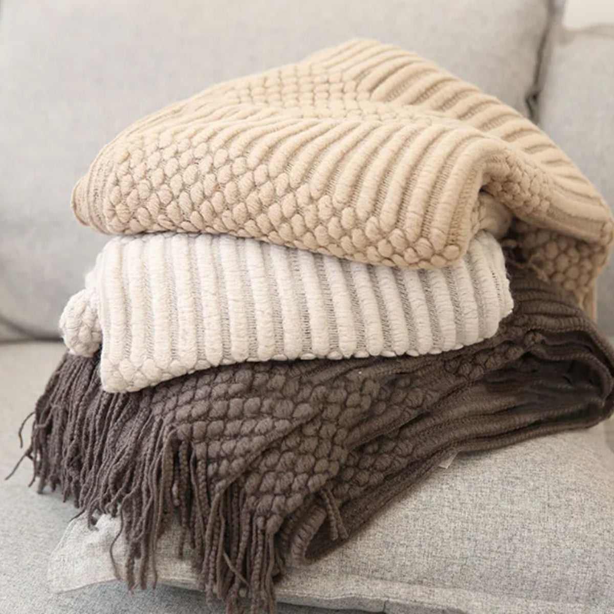 Textured Knit Blankets in Cozy Nordic Style
