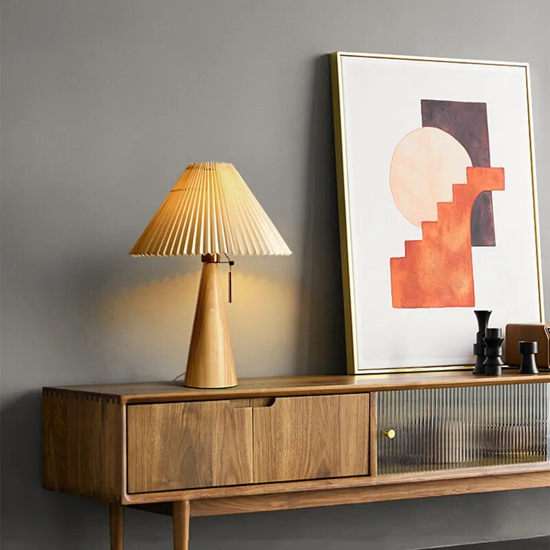 Nordic Solid Wood Retro Pleated Table Lamp