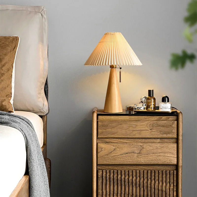 Nordic Solid Wood Retro Pleated Table Lamp