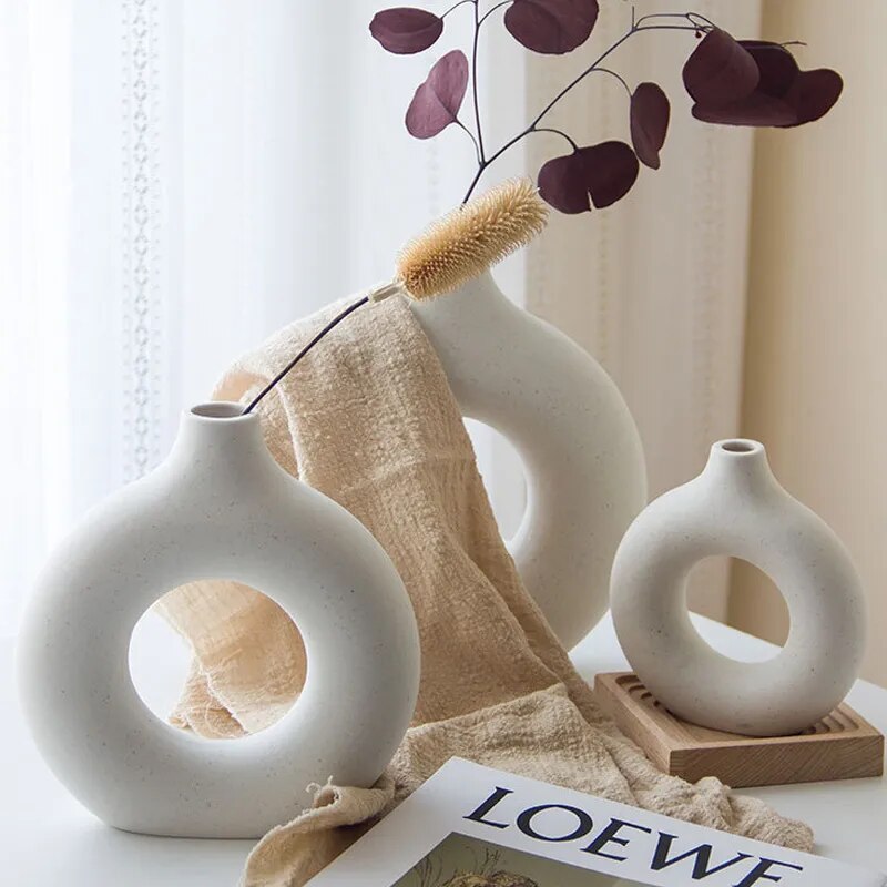 Nordic Circular Hollow Ceramic Vase Donuts